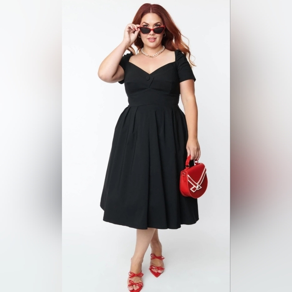 Unique Vintage Dresses & Skirts - Unique Vintage Black Sweetheart Midge Swing Dress, VGUC, Size M